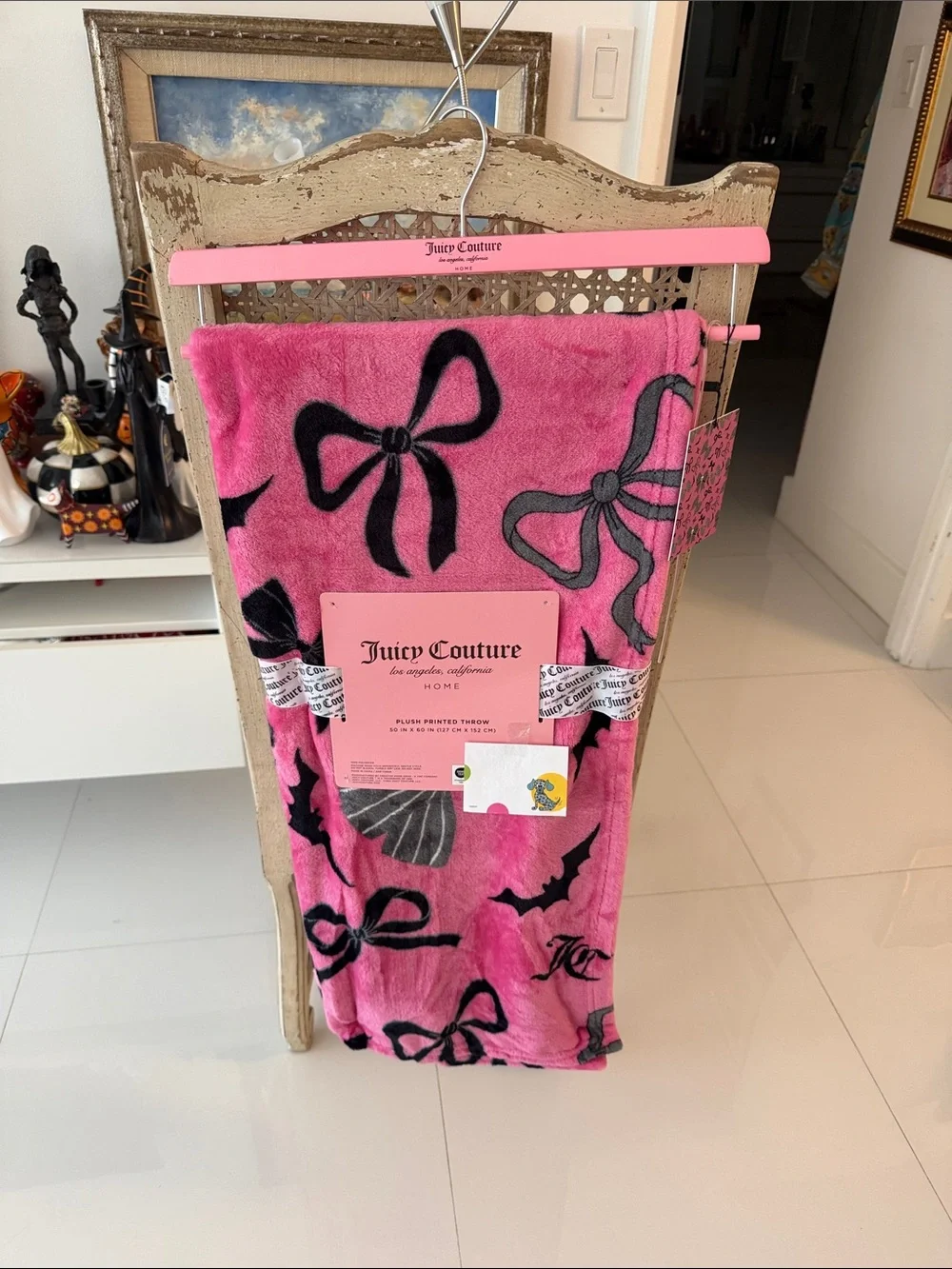 Juicy Couture Halloween Pink & Black Bats & Ribbon Bows & JC Plush Throw Blanket